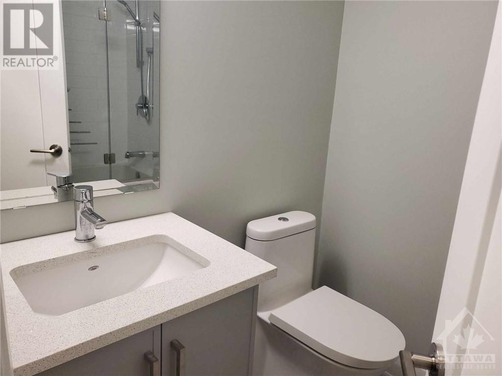 1085 FALAISE ROAD UNIT#B, #B