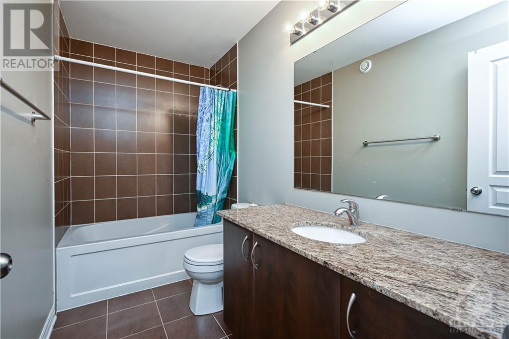 523 EARNSCLIFFE GROVE