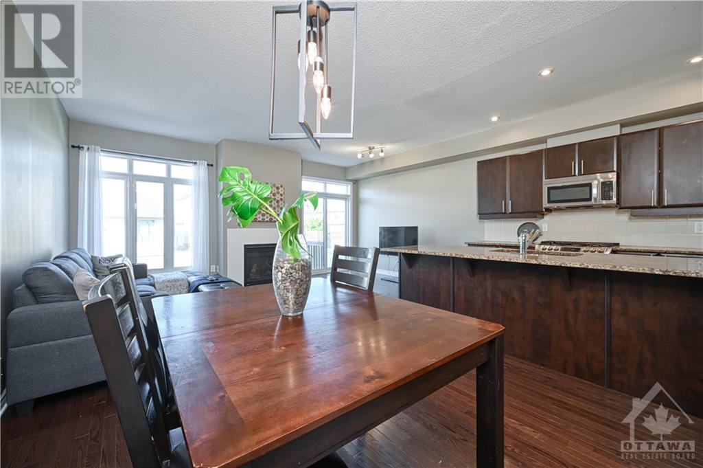 523 EARNSCLIFFE GROVE