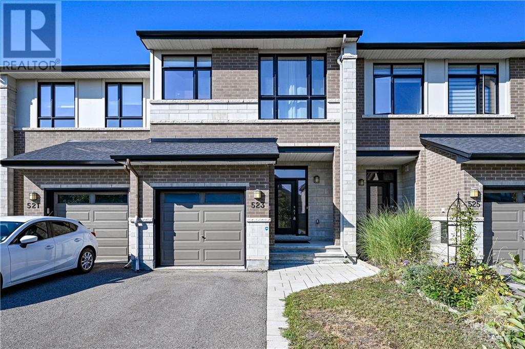 523 EARNSCLIFFE GROVE