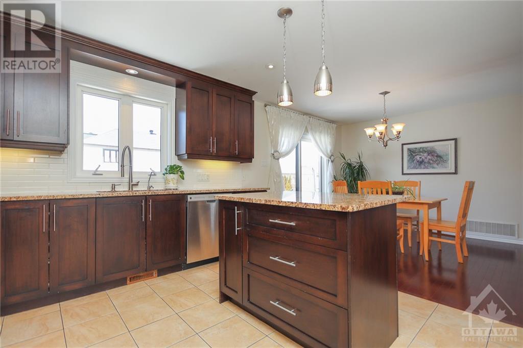 Listing 1361184 - Large Photo # 10
