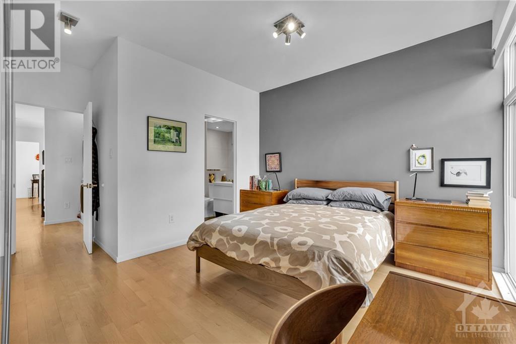 Listing 1361189 - Large Photo # 15