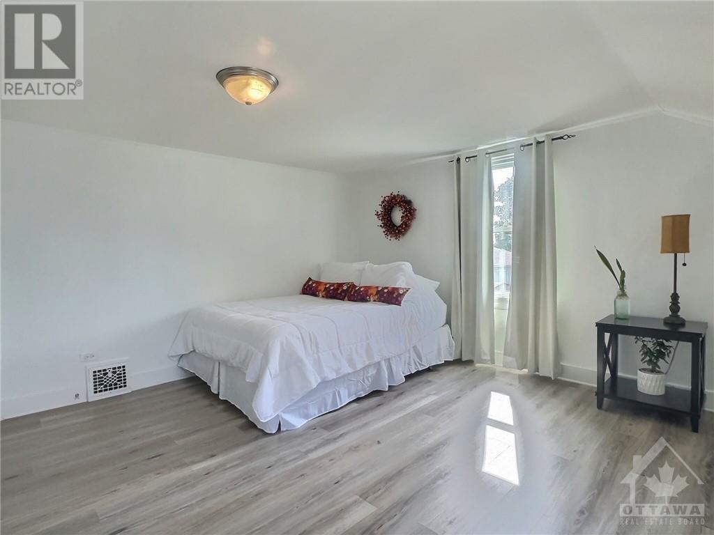 Listing 1361202 - Large Photo # 24
