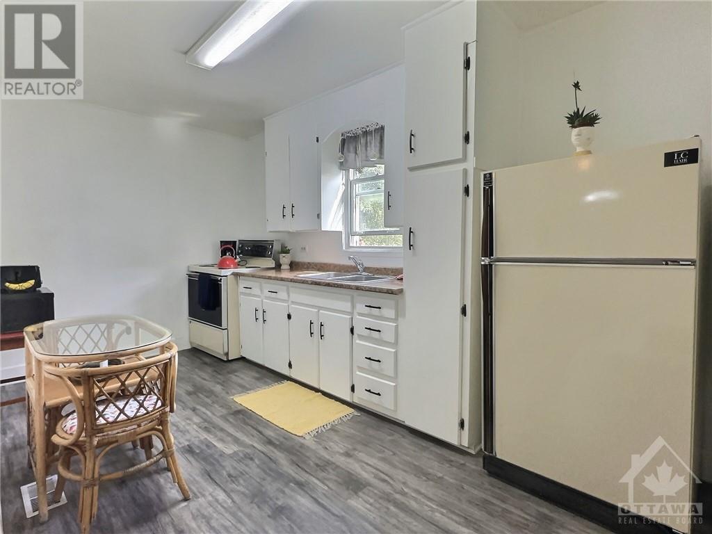 Listing 1361202 - Large Photo # 17
