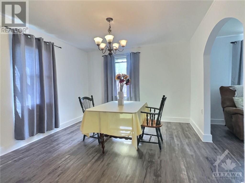 Listing 1361202 - Large Photo # 15