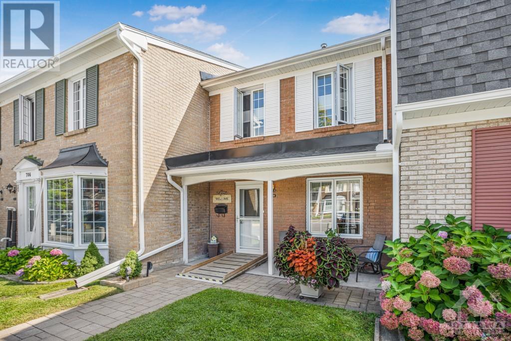 704 SHEFFORD COURT