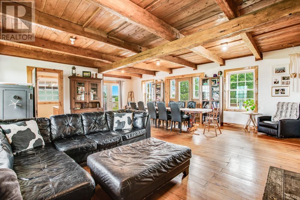 Listing 1361280 - Large Photo # 13