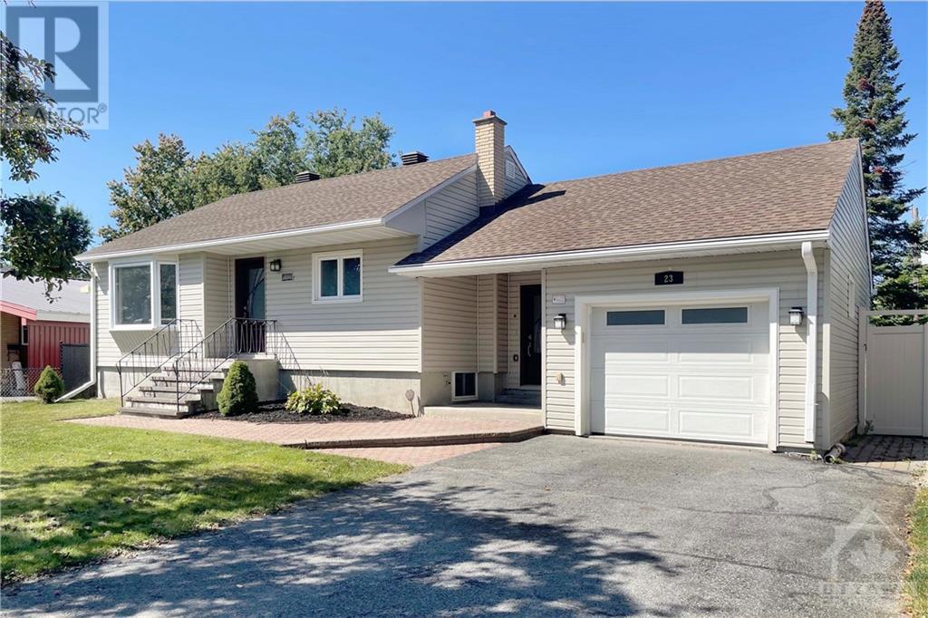 23 OAKRIDGE BOULEVARD