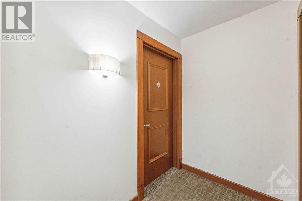 242 RIDEAU STREET UNIT#709, #709