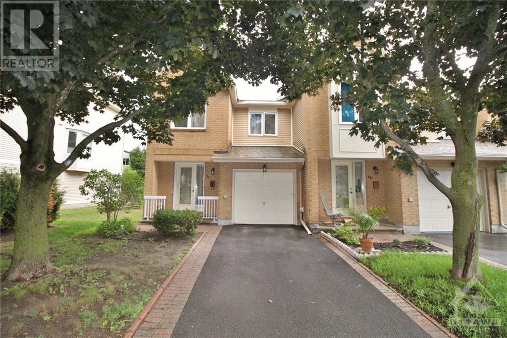 4F MAPLE RIDGE CRESCENT
