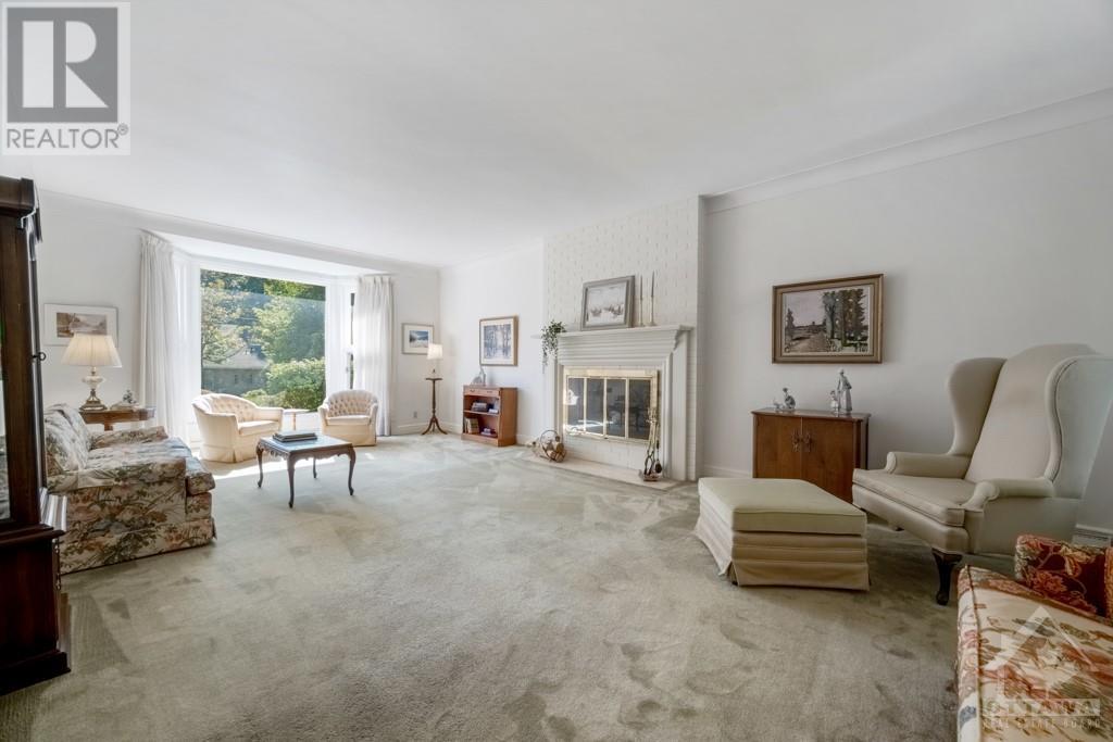 170 LAKEWAY DRIVE
