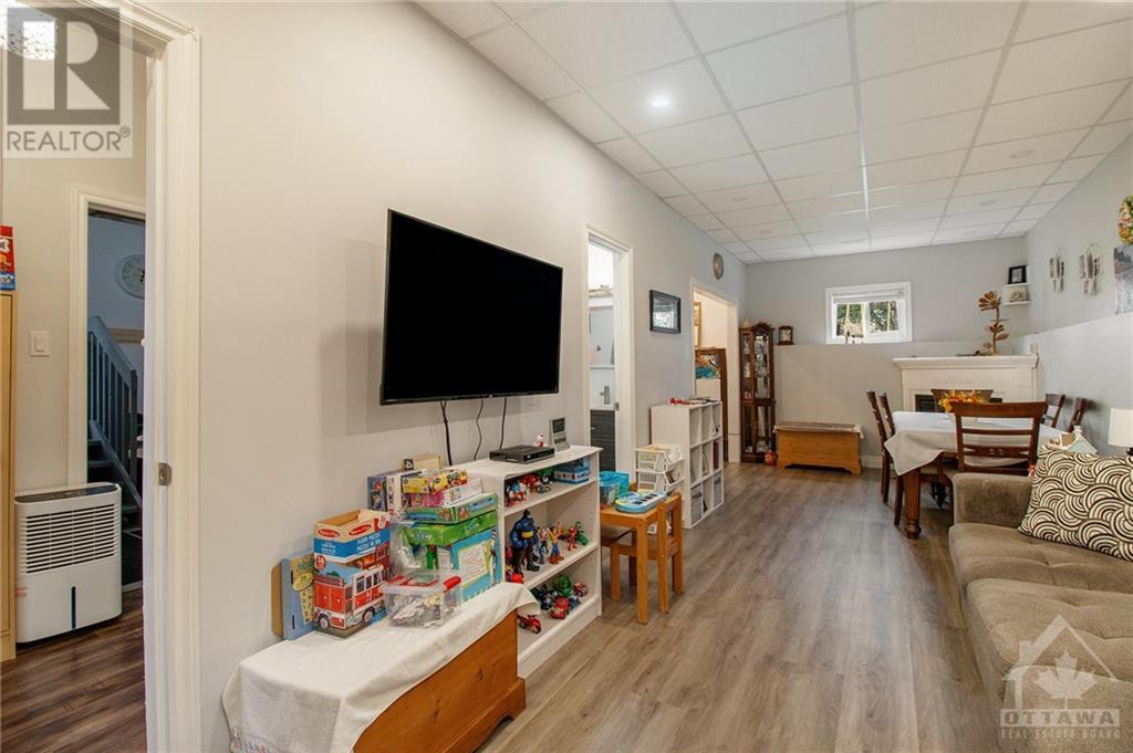 Listing 1361373 - Large Photo # 18