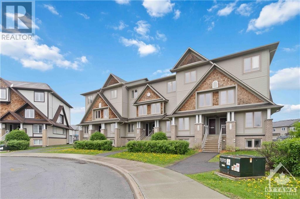 788 LAKERIDGE DRIVE