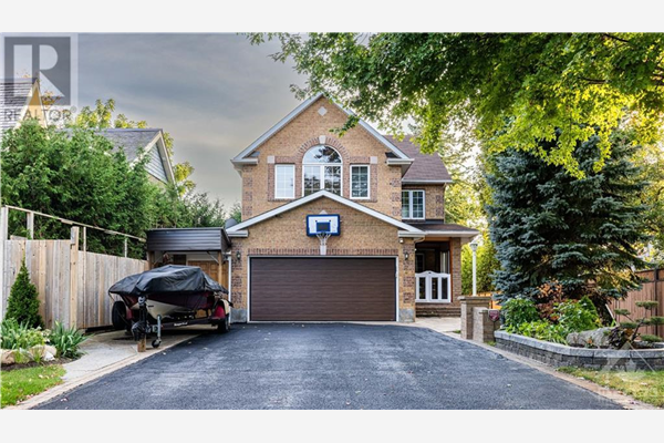 2 BRADLEY FARM COURT, Ottawa