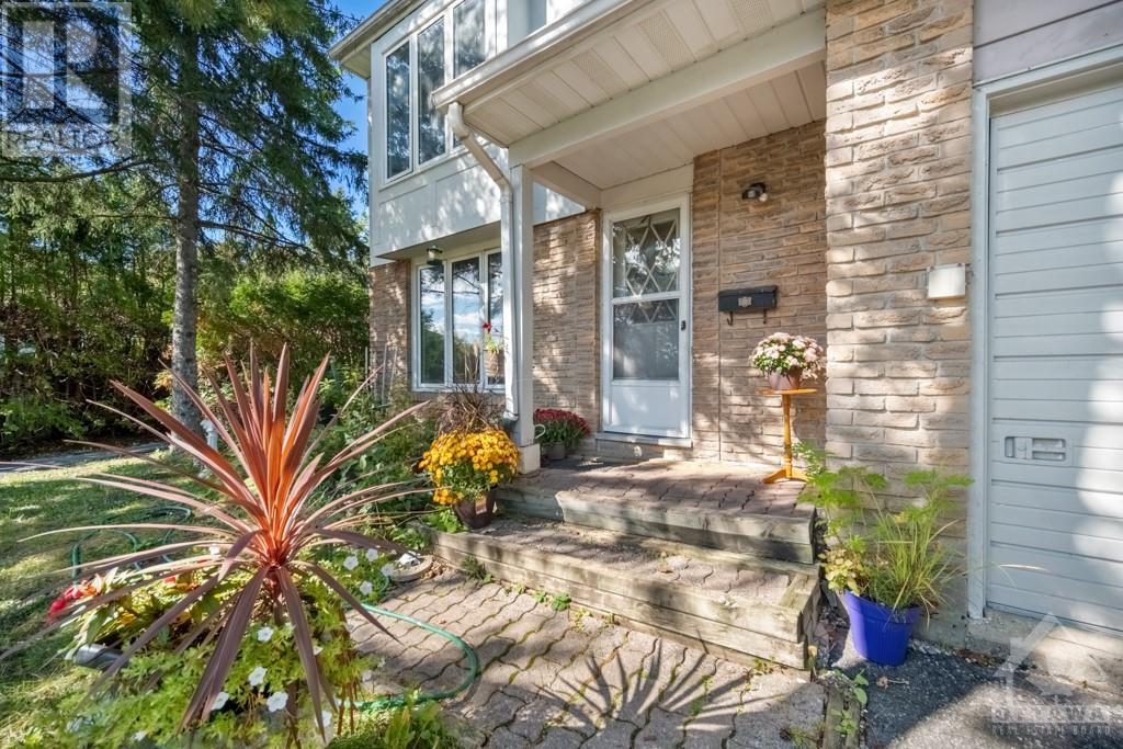 2492 AUTUMN HILL