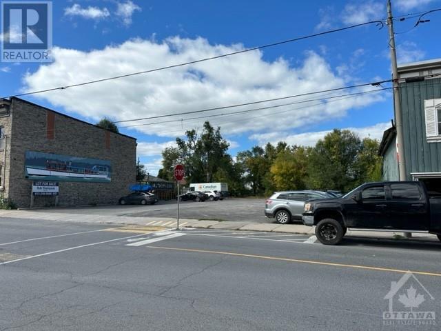 21 CLOTHIER STREET E