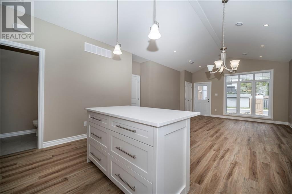 6 WHITTAKER CRESCENT