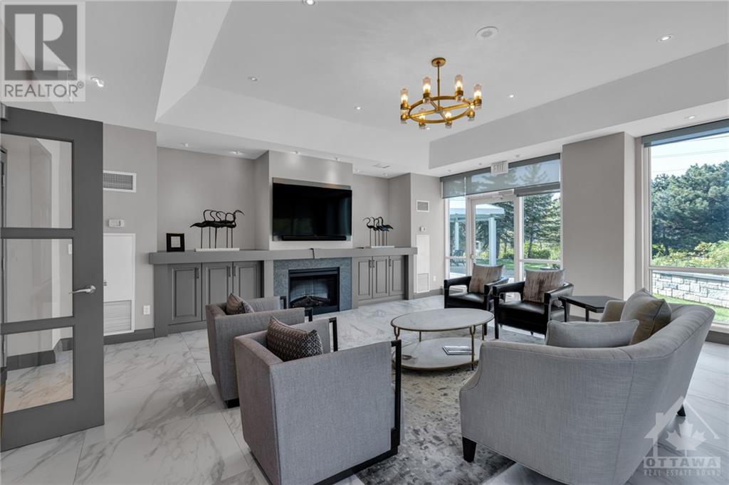 38 METROPOLE PRIVATE UNIT#204, #204