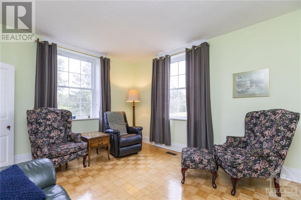 2585 RAMSAY CONCESSION 8 ROAD
