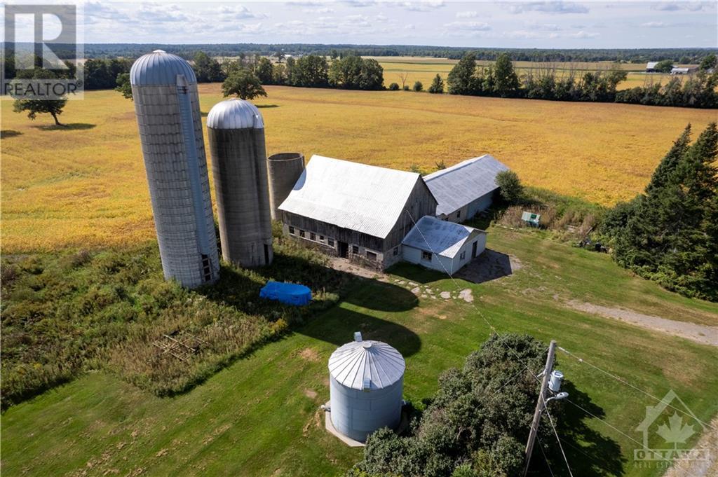 2585 RAMSAY CONCESSION 8 ROAD