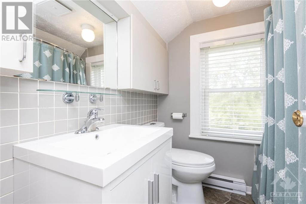 2585 RAMSAY CONCESSION 8 ROAD