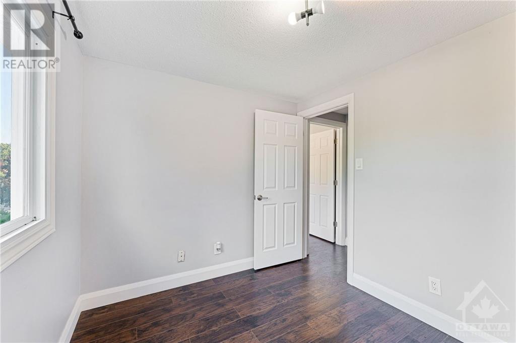 1536 PRESTWICK DRIVE