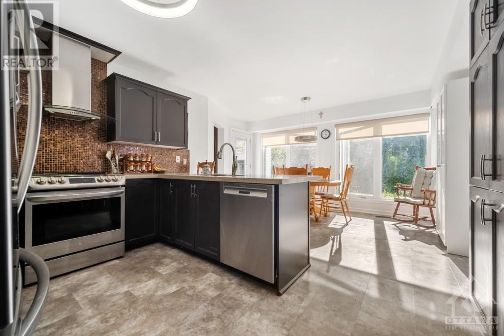 839 ADENCLIFFE DRIVE