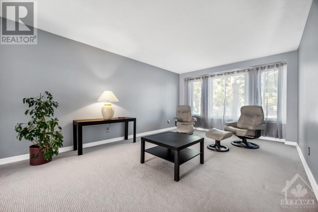 839 ADENCLIFFE DRIVE