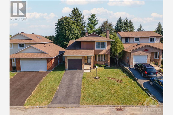 15 NAISMITH CRESCENT, Ottawa