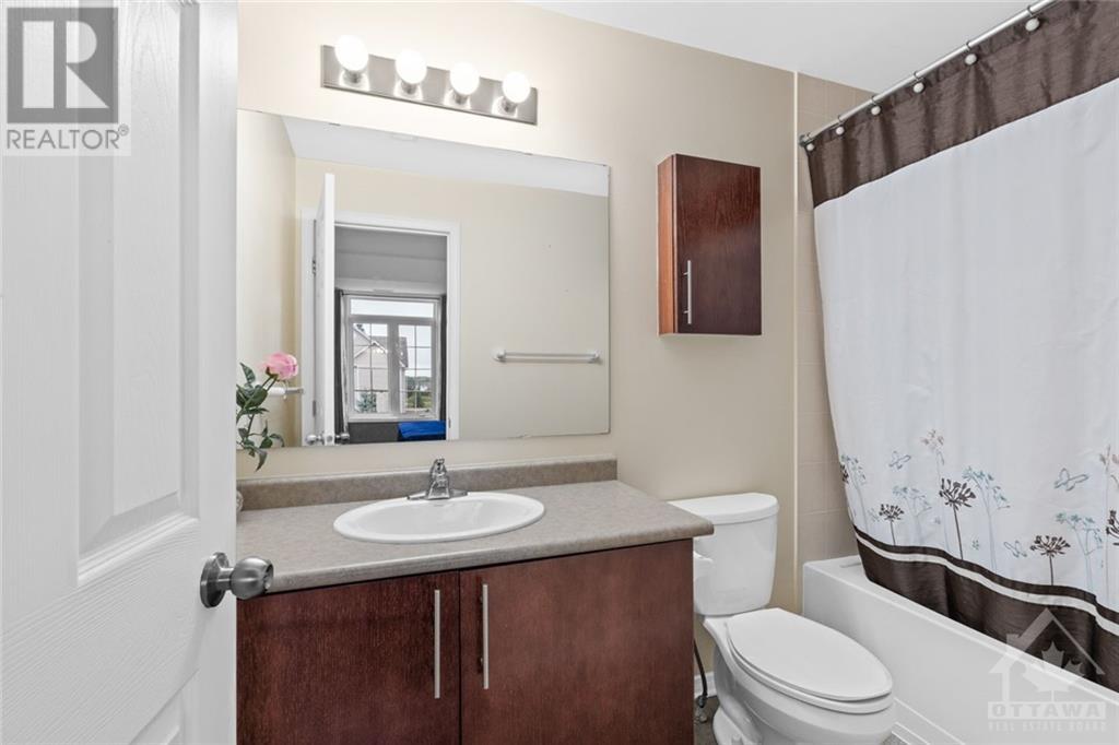 105 ARTESA PRIVATE UNIT#L, #L