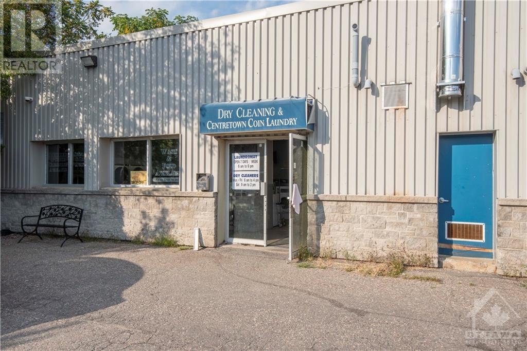104 ELGIN STREET W