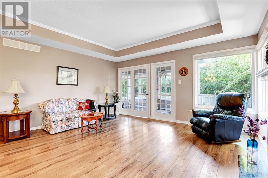 30 RIVER OAKS COURT
