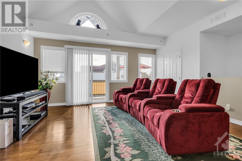 135 HARTHILL WAY UNIT#E, #E