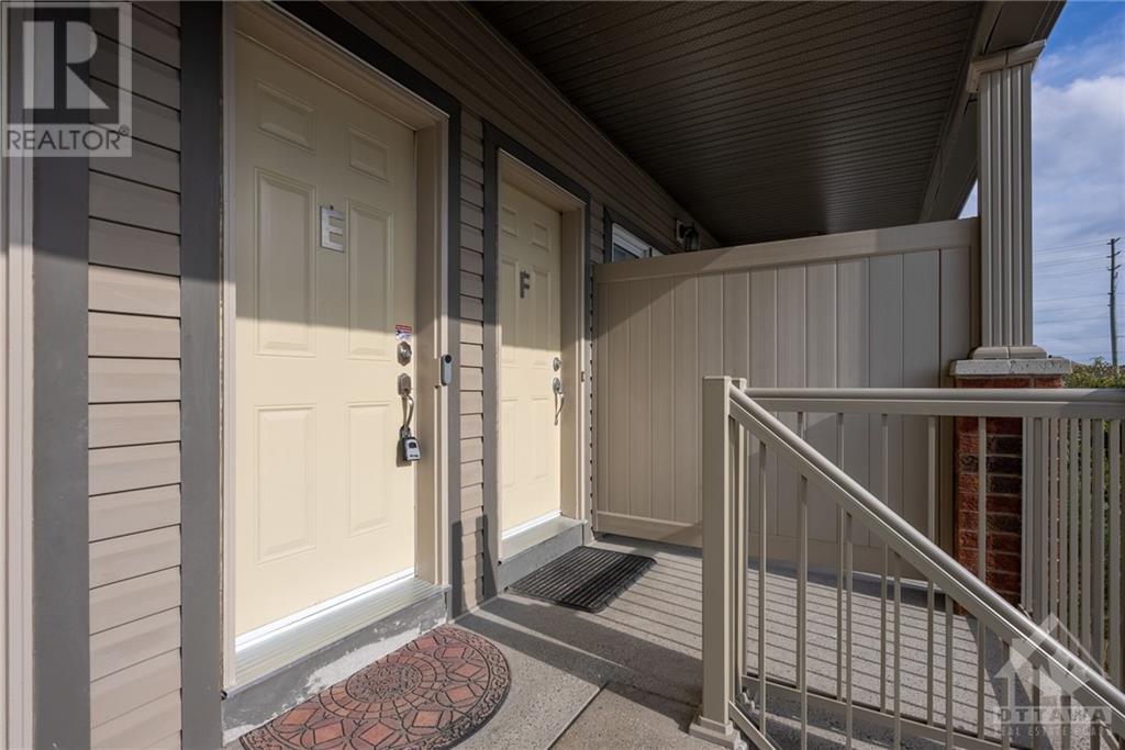 135 HARTHILL WAY UNIT#E, #E