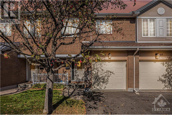 52 STONEBRIAR DRIVE, Ottawa