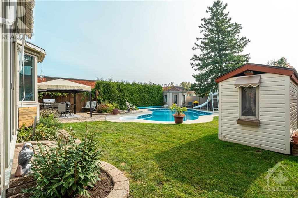 6036 VOYAGEUR DRIVE