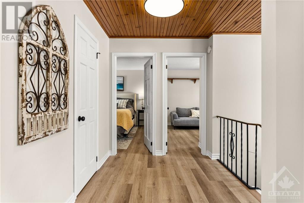 5272 MCLEAN CRESCENT