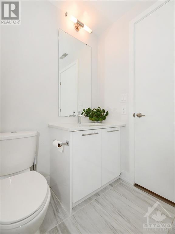 360 PATRICIA AVENUE UNIT#818, #818