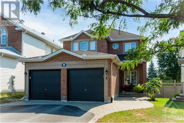 8 MERGANSER STREET, Ottawa