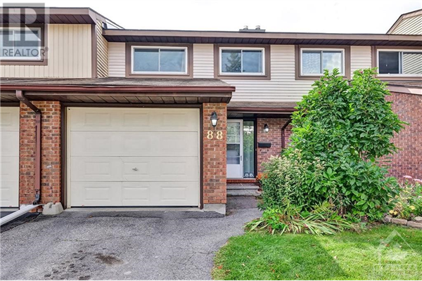 88 BANEBERRY CRESCENT, Ottawa
