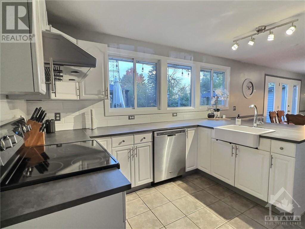 610 LATOURELL ROAD