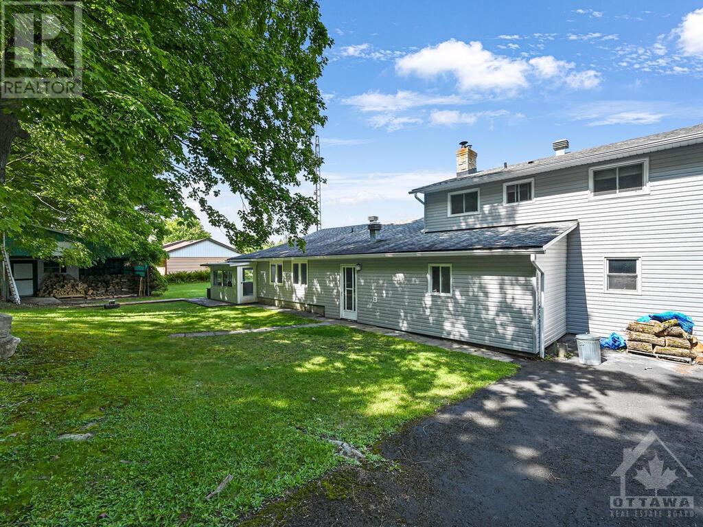 1691 COUNTY RD 2 ROAD