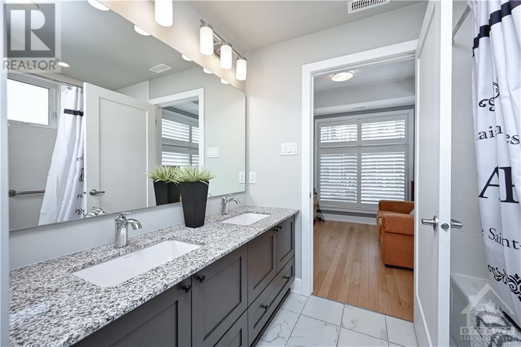 315 ELIZABETH COSGROVE PRIVATE UNIT#104, #104