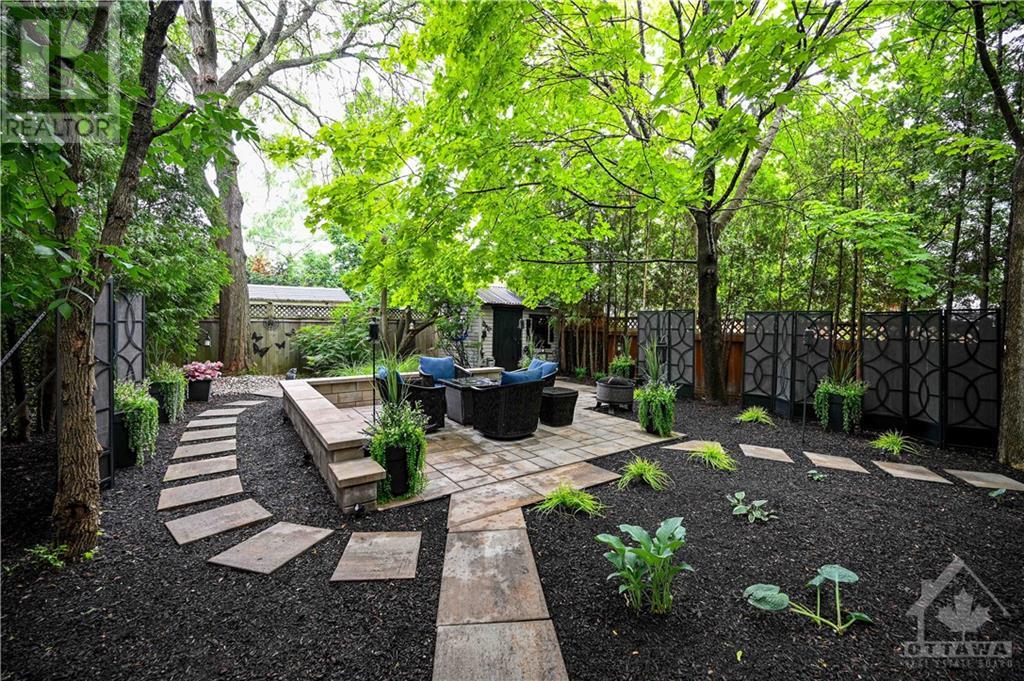 724 PRINCESS LOUISE DRIVE