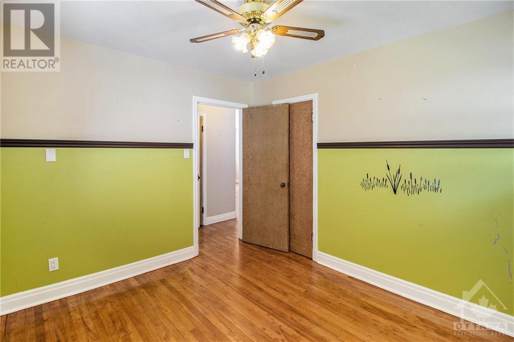 301 ELGIN STREET W