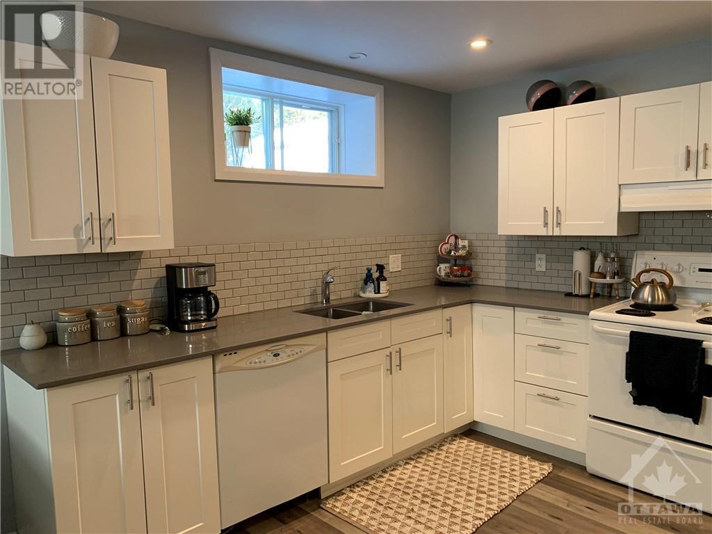 30 FRINGEWOOD DRIVE