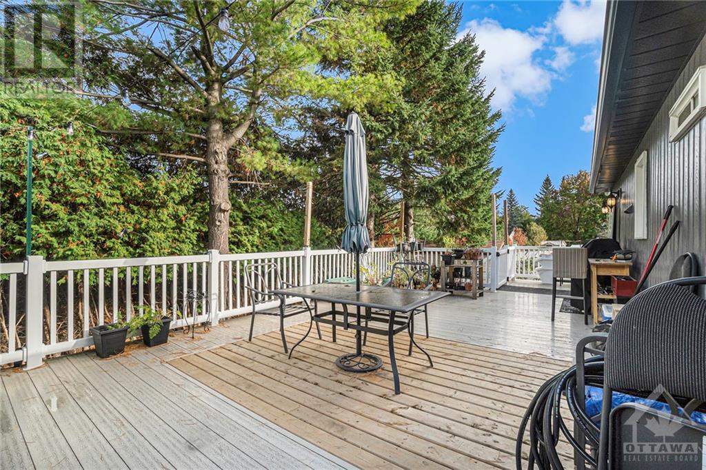 30 FRINGEWOOD DRIVE