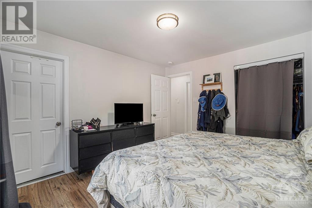 30 FRINGEWOOD DRIVE