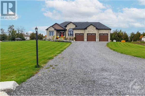 237 MABEL CRESCENT, Carleton Place