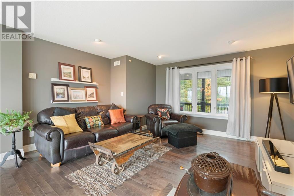 389 OLD RIVER ROAD